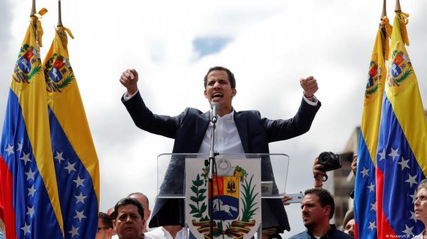 Βενεζουέλα: Η αντιπολίτευση ψήφισε την κατάργηση της «μεταβατικής προεδρίας» του Γκουαϊδό