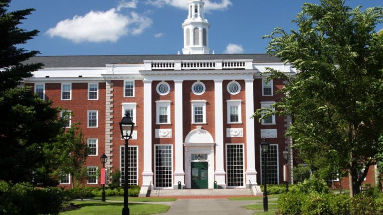 Θεσσαλονίκη: 17χρονη μαθήτρια έγινε δεκτή στο Χάρβαρντ