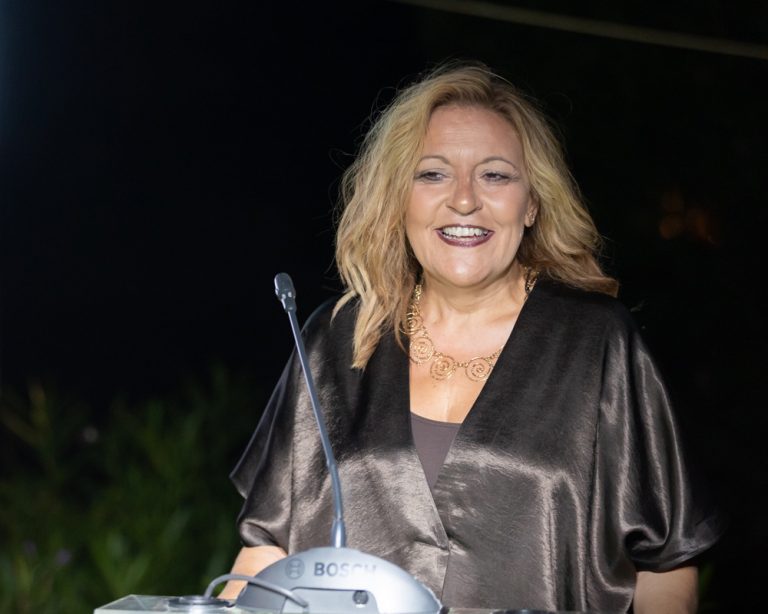 Η επικεφαλής επικοινωνίας της Bayer Ελλάς στο in: «Όραμά μας να πετύχουμε Υγεία και Τροφή για Όλους»