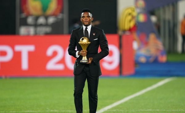 Aπίστευτο: Ο Ετό επιτέθηκε με κλωτσιές σε Αλγερινό youtuber μετά τον αγώνα της Βραζιλίας με την Νότια Κορέα