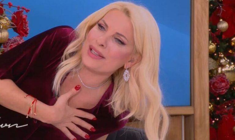 Ελένη Μενεγάκη: «Άκουγα ουρλιαχτά…» – Η απίθανη ιστορία