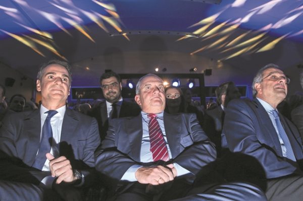 Νέα Δημοκρατία: Μαγειρέματα στη γαλάζια κουζίνα