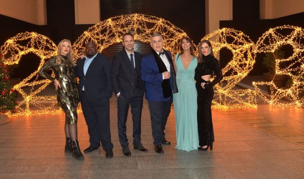 Αντώνης Λουδάρος, Μέμος Μπεγνής, Jerome Kaluta και Decho μας χαρίζουν μαγικά Χριστούγεννα