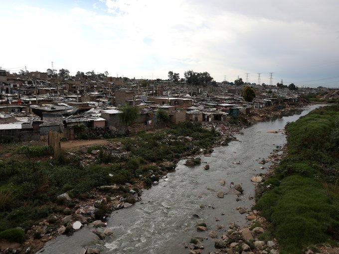 Νότια Αφρική: Εννέα άνθρωποι έχασαν τη ζωή τους στο Γιοχάνεσμπουργκ από πλημμύρα
