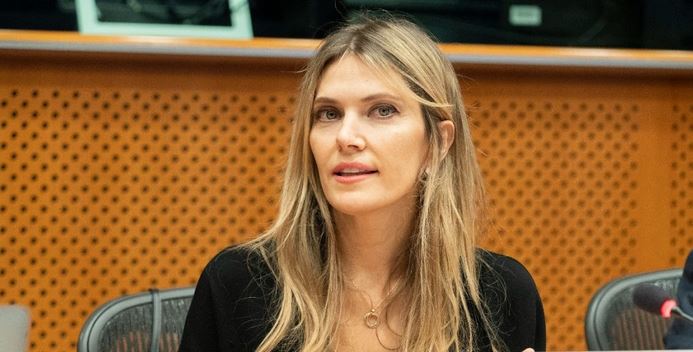 Εύα Καϊλή: «Τα χρήματα ήταν του Παντσέρι – Είχε ξαναφήσει χρήματα στο σπίτι μας»