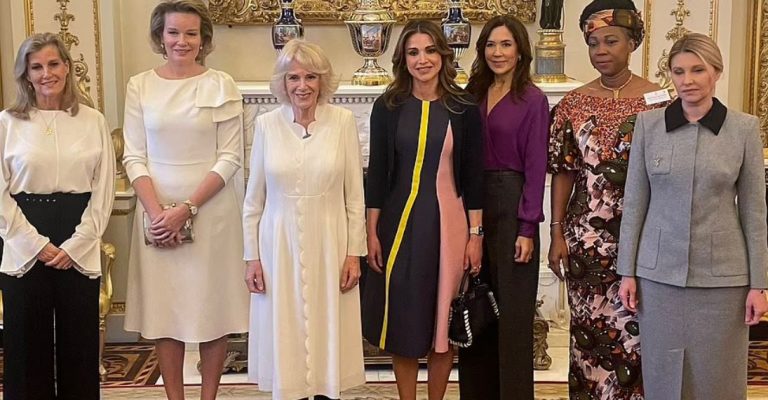 Βρετανία: Η δεξίωση της Καμίλα στο Μπάκιγχαμ για την βία κατά των γυναικών