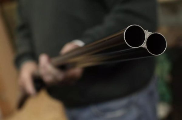 Αλμυρός Βόλου: 45χρονος έβγαλε καραμπίνα στους συμμαθητές του παιδιού του – Τι συνέβη