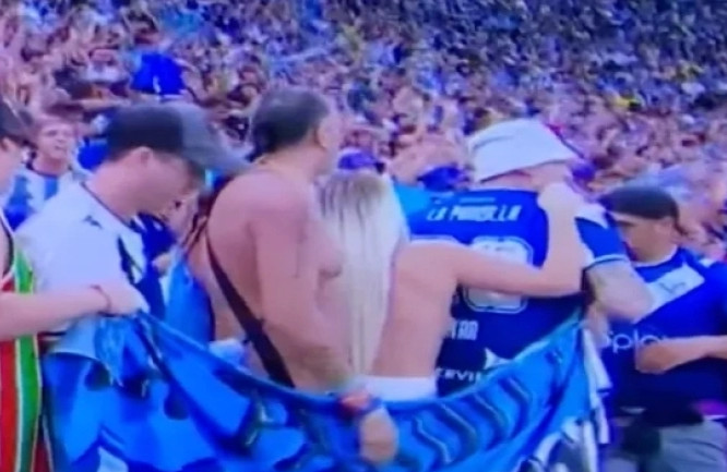 Μουντιάλ 2022: Η γυμνόστηθη οπαδός της Αργεντινής κινδυνεύει με φυλάκιση στο Κατάρ