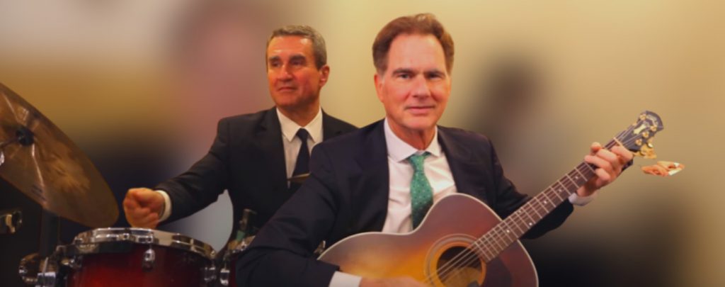 Λοβέρδος στα ντραμς και Παπανδρέου στην κιθάρα λένε τα κάλαντα με την μπάντα τους