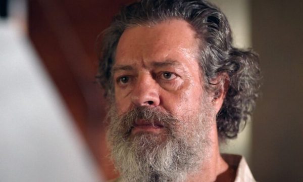 Γιάννης Τσορτέκης: «Με την σκηνή του ξυλοδαρμού στο Maestro κατάλαβα την αποκρουστική ησυχία που συμβαίνει στην κοινωνία σε περιστατικά βίας»