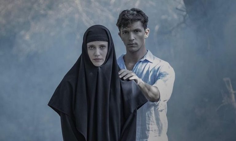 Φωτεινή Παπαθεοδώρου: «Το Μαύρο Ρόδο ήταν μια αφορμή να αναρωτηθώ για τη σχέση μου με την πίστη»