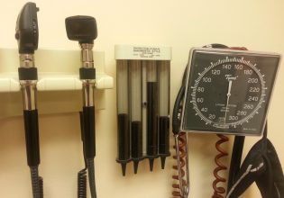 Νοσοκομεία: Νέα χρέη και φόβοι για ελλείψεις