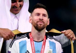 Άραβας προσφέρει ένα εκατ. ευρώ στον Μέσι για το bisht που φόρεσε στην απονομή