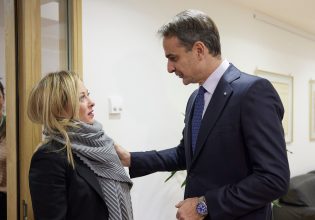 Μητσοτάκης σε Μελόνι: Η επιθετική ρητορική της Τουρκίας θέτει σε κίνδυνο της ασφάλεια στην περιοχή