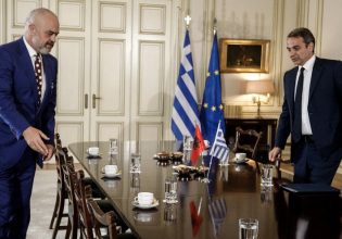 Αλβανικό άρθρο: Ο Μητσοτάκης επισημοποιεί την «Ενωση Ελληνικών Δήμων» στην Αλβανία