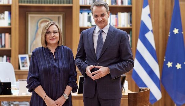 Με ανοιχτές αγκάλες