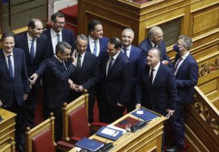 Προϋπολογισμός: Εγκρίθηκε με 156 ψήφους – 143 βουλευτές καταψήφισαν
