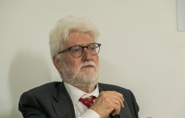 Στην Αθήνα παραμένει για λόγους υγείας ο Δήμαρχος Ιωαννίνων