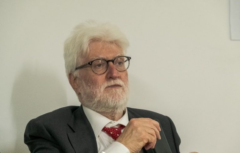 Στην Αθήνα παραμένει για λόγους υγείας ο Δήμαρχος Ιωαννίνων