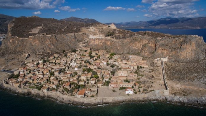 Στα Ταμείο Ανάκαμψης το τελεφερίκ της Μονεμβασιάς