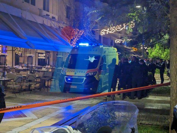 Νέα Σμύρνη: Στον «Ερυθρό Σταυρό» η γυναίκα που τραυματίστηκε από τους πυροβολισμούς