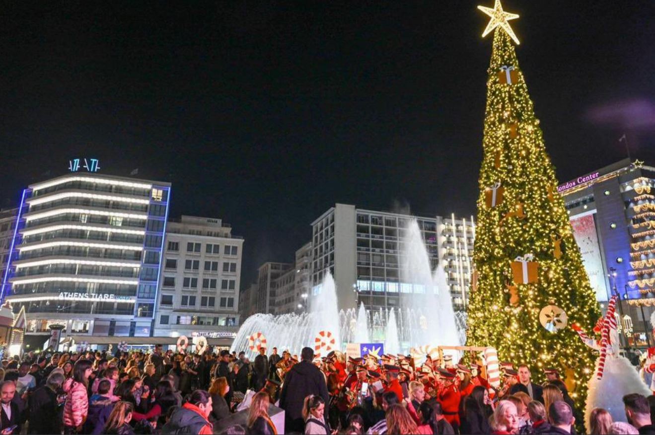 Μπακογιάννης: Η πλατεία Ομονοίας επιστρέφει στο Χριστουγεννιάτικο χάρτη