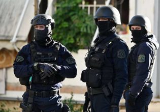 Επεισόδια στο Μενίδι: Ρομά πυροβόλησαν στο πρόσωπο τον διοικητή της ΟΠΚΕ