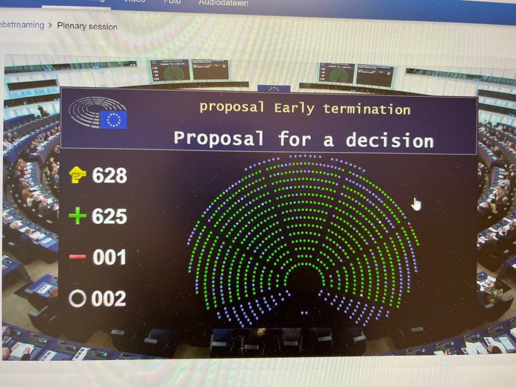 Εύα Καϊλή: Σχεδόν ομόφωνη η καθαίρεσή της από την αντιπροεδρία της Ευρωβουλής