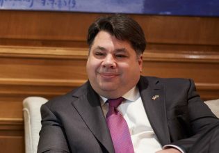 Τζορτζ Τσούνης στο in: Η ψυχραιμία και η πειθαρχημένη ηγεσία είναι απαραίτητες