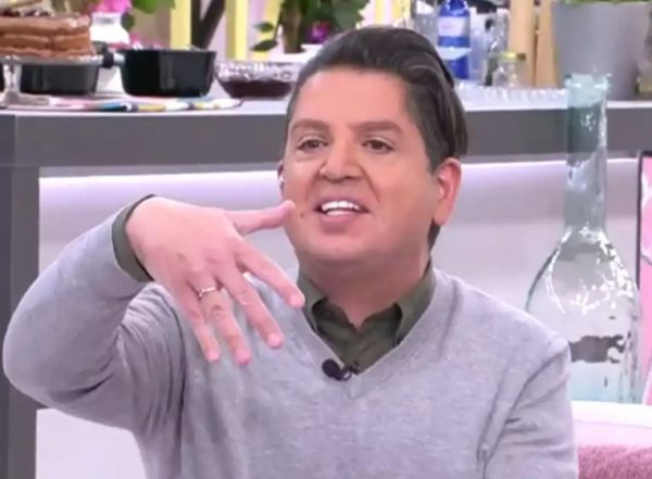 Γιάννης Πουλοπουλος: Επίθεση στον Γιώργο Παράσχο για ομοφιβικές δηλώσεις