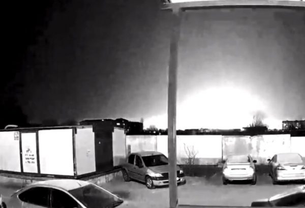 Ρωσία: Σφοδρές εκρήξεις με νεκρούς σε αεροδρόμια