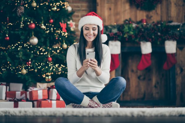 Τα πιο value-for-money smartphone που μπορείτε να χαρίσετε φέτος τα Χριστούγεννα