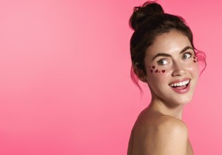 Τα TikTok viral beauty προϊόντα είναι στο SHOPFLIX.gr