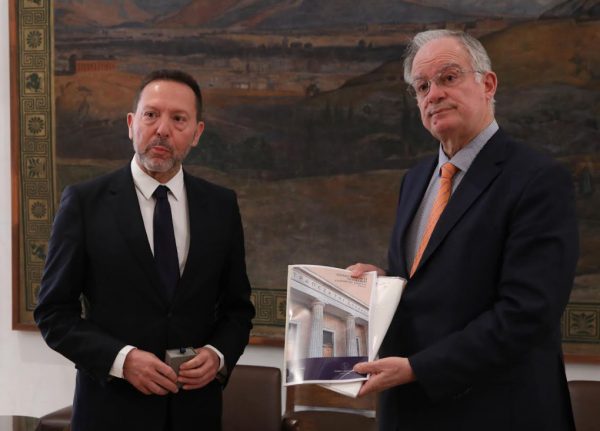 Τασούλας για την έκθεση της ΤτΕ: «Η πορεία της οικονομίας να προφυλαχθεί από κάθε όξυνση ενόψει προεκλογικής χρονιάς»