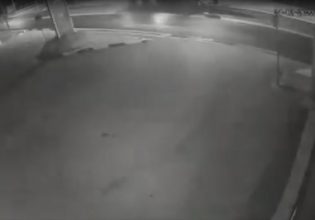 Σούνιο: Βίντεο ντοκουμέντο από το φρικτό τροχαίο – Η στιγμή που αυτοκίνητο παρασύρει τον 52χρονο δημοτικό υπάλληλο