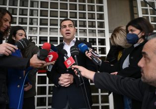 Πέντε συν ένα μηνύματα του Τσίπρα από μία συνέντευξη