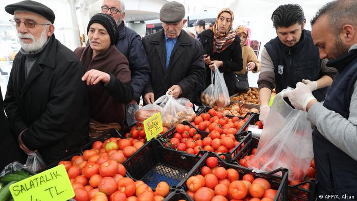 Τουρκία: Εκτιμήσεις για πληθωρισμό στο 66,8% στο τέλος Δεκέμβριου