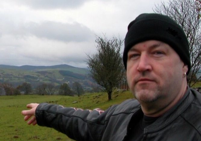 Russ Kellett: Ο Βρετανός που οι εξωγήινοι έχουν απαγάγει 60 φορές αποκαλύπτει όσα έζησε
