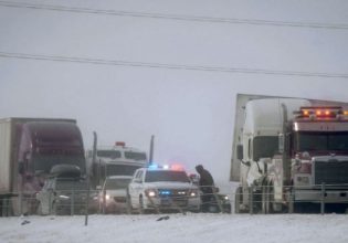 ΗΠΑ: Τουλάχιστον 37 νεκροί από τον «κυκλώνα βόμβα» – Χιλιάδες χωρίς ρεύμα