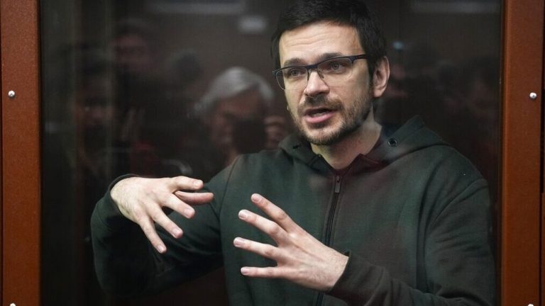 Ρωσία: Καταδίκη πολιτικού για διασπορά fake news για τον στρατό