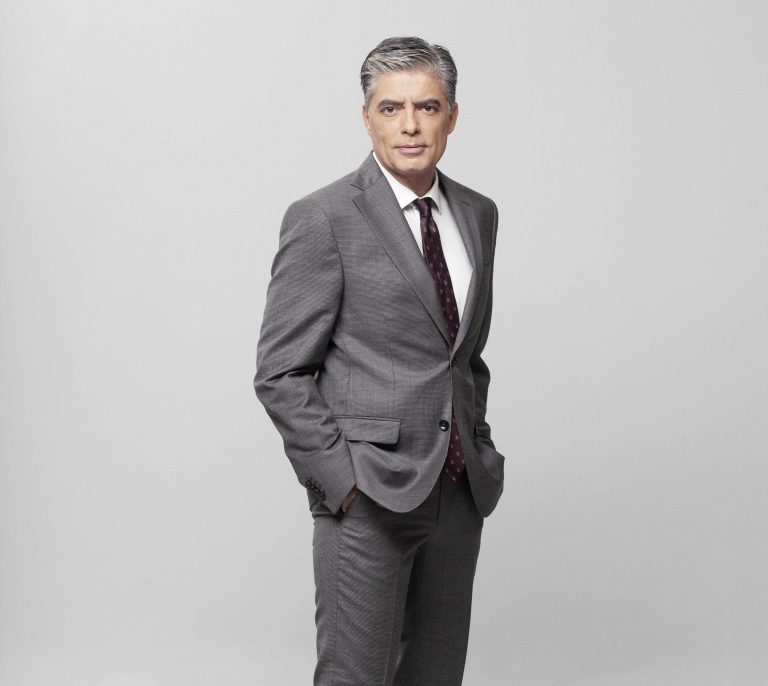 Μega: Πρωτιά για το Live News με τον Νίκο Ευαγγελάτο