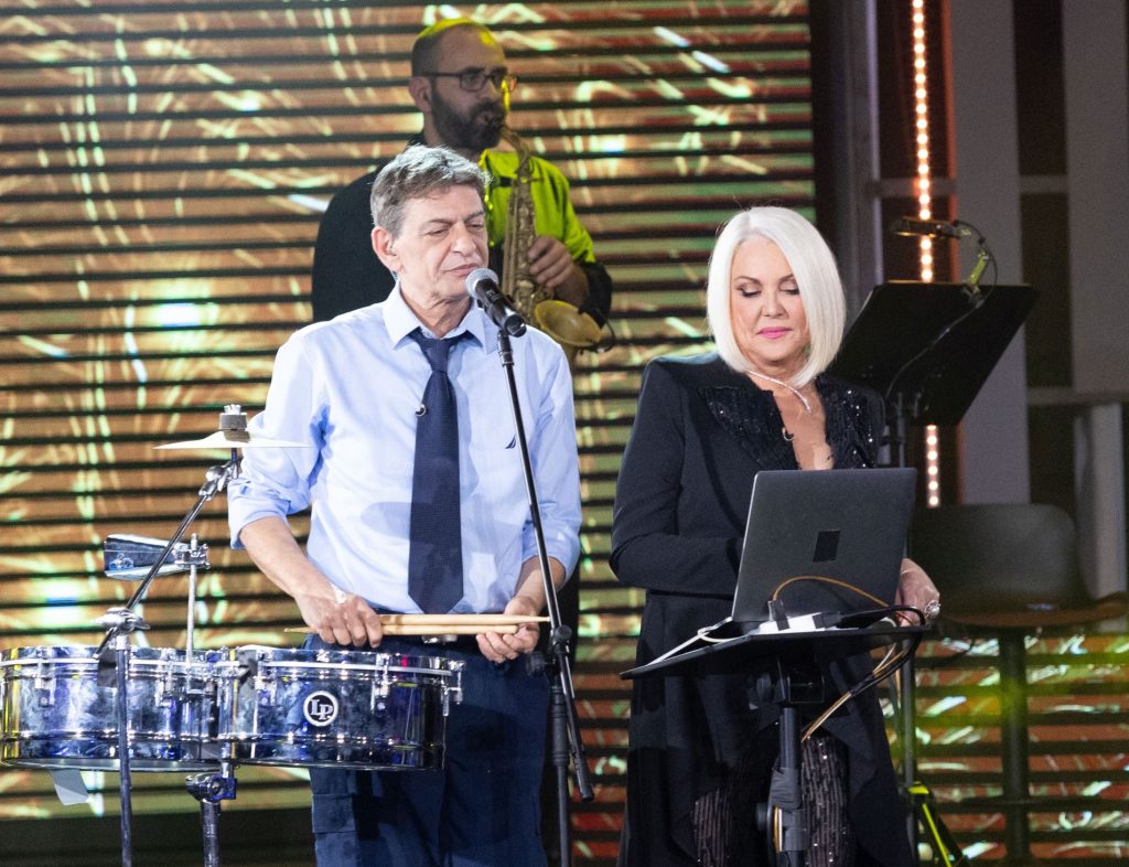 Η Ρούλα Κορομηλά υποδέχεται τον Μιχάλη Ρακιντζή στο «Σπίτι με το MEGA» – Δείτε αποκλειστικό απόσπασμα