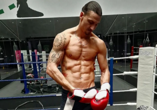 Οι ιδιαίτερες ευχές του Ιμπραϊμοβιτς: «Καλά Χριστούγεννα σε σας και τις συζύγους σας»