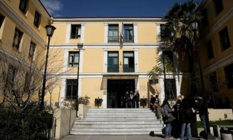 Κύκλωμα κοκαΐνης: Απολογούνται οι 4 συλληφθέντες – Αρνείται την εμπλοκή του ο Θέμης Αδαμαντίδης