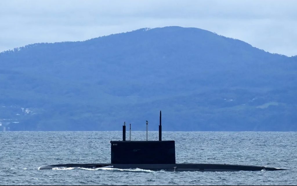 Ρωσία: Το νεότερο πυρηνικό υποβρύχιο της χώρας πλέει προς προσωρινή βάση στην Αρκτική