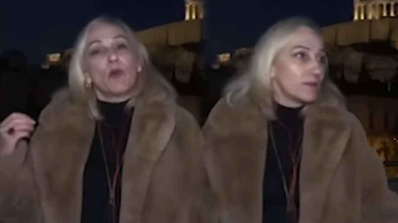 Ματίνα Καλτάκη: Τι απαντά η δημοσιογράφος της ΕΡΤ που έγινε viral επειδή εκνευρίστηκε on air