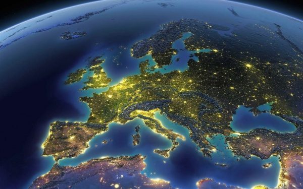 ΝΑΤΟ: Στρατηγική άμυνας και στο Διάστημα ετοιμάζει η ΕΕ μετά το σοκ της Ουκρανίας