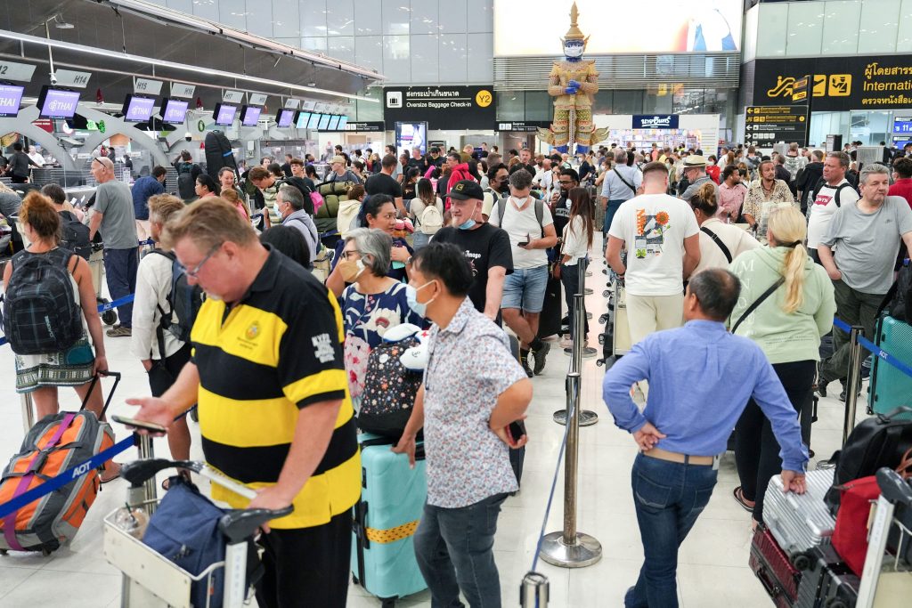 Κίνα: Απαντά στην Ευρώπη για τα ταξιδιωτικά μέτρα – «Να αξιολογούν αντικειμενικά και δίκαια»