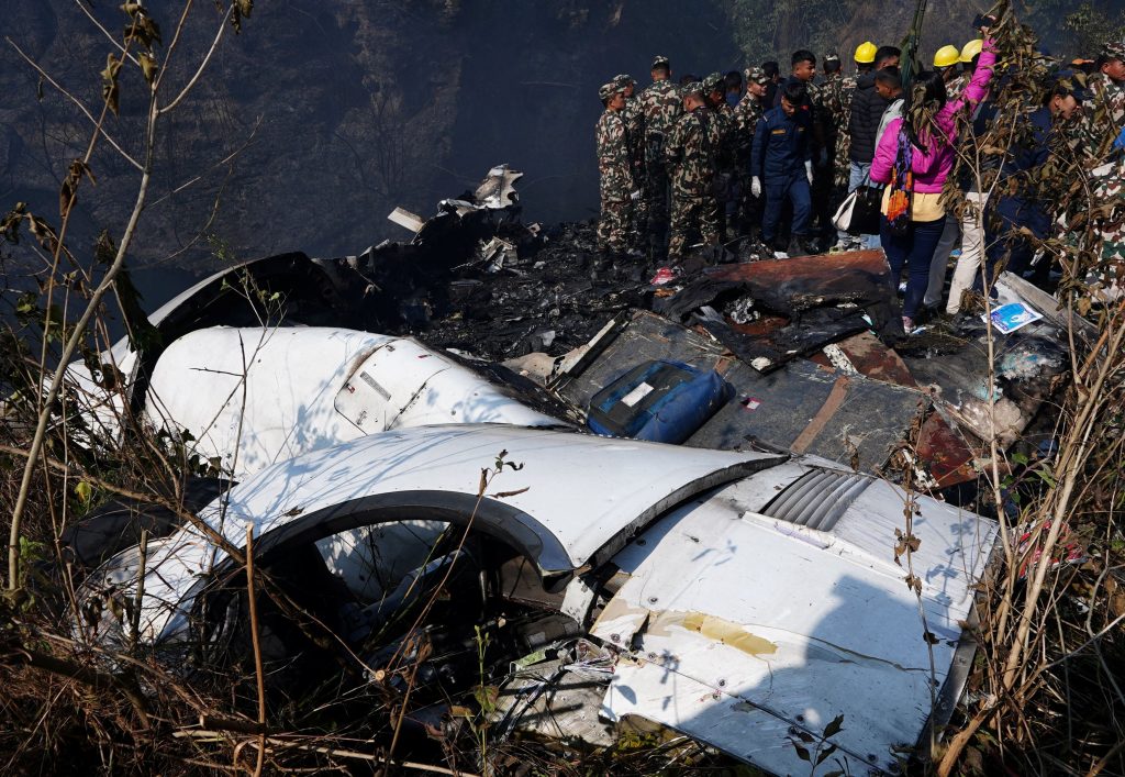 Νεπάλ: Αυξάνεται ο αριθμός των νεκρών από την αεροπορική τραγωδία – Εικόνες φρίκης