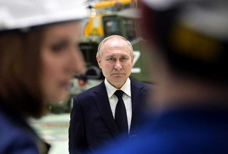 Η Ρωσία αντιμέτωπη με τη δυσκολία μιας ενδεχόμενης νίκης της